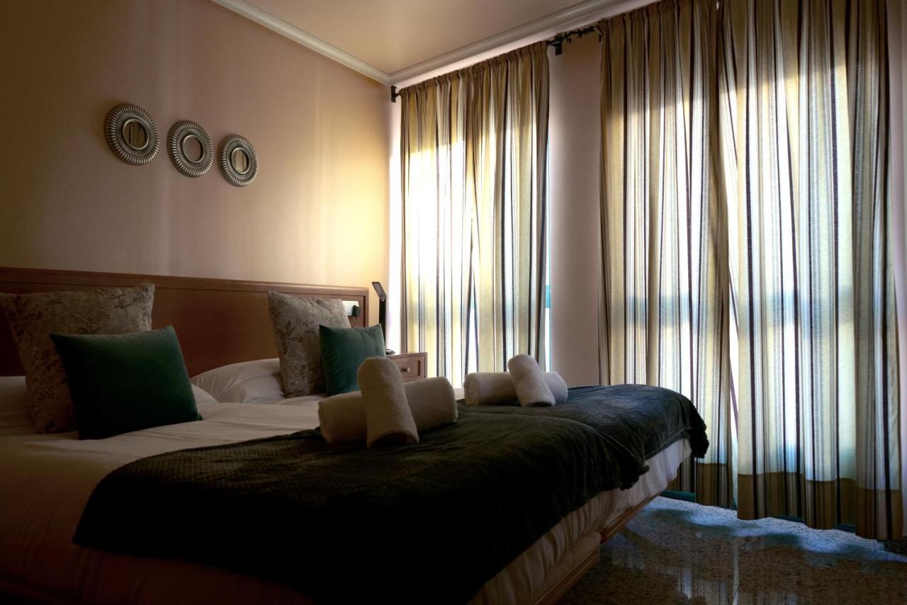 H. O Lar Hotel O Barco de Valdeorras Ngoại thất bức ảnh
