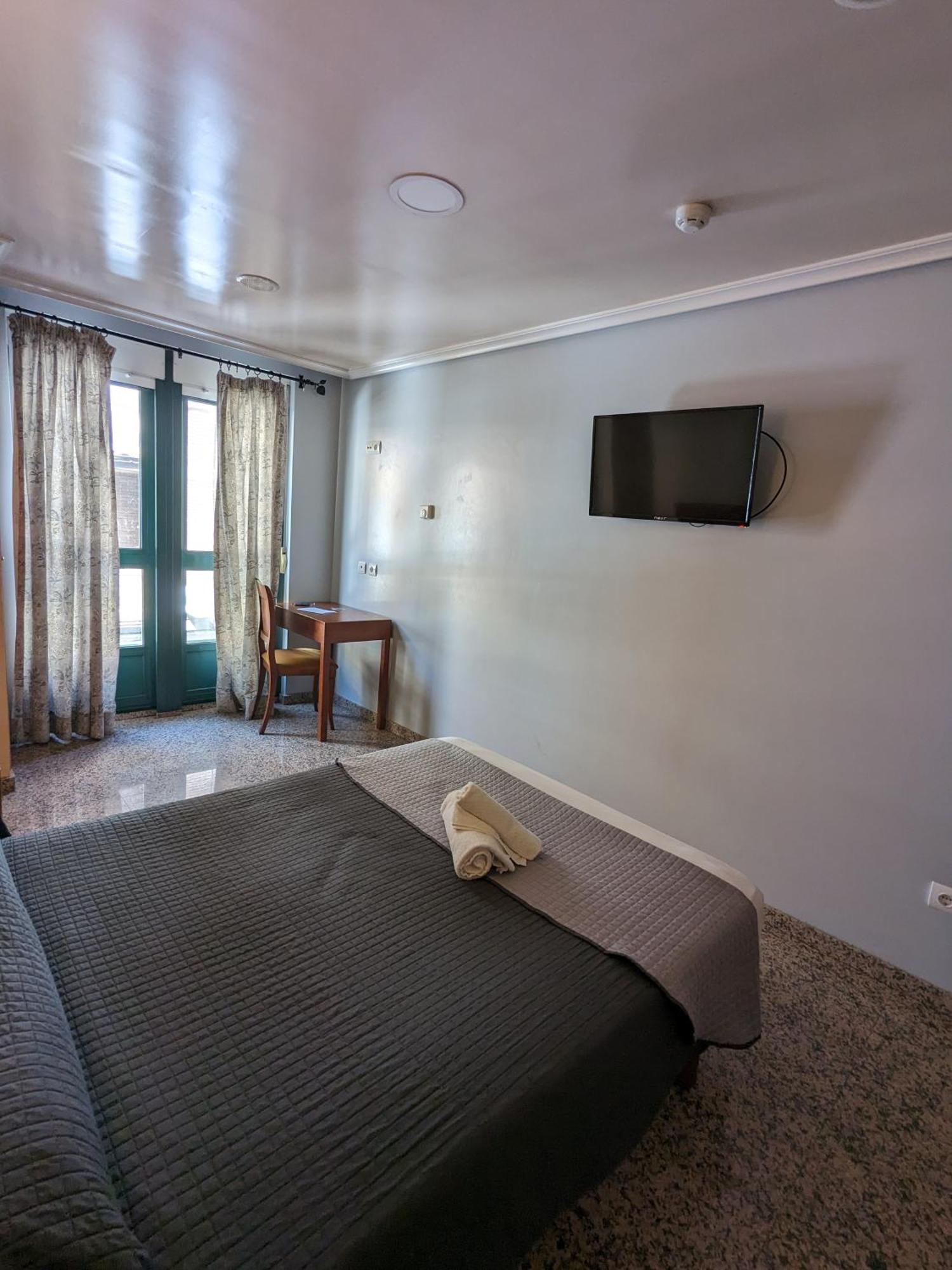 H. O Lar Hotel O Barco de Valdeorras Ngoại thất bức ảnh