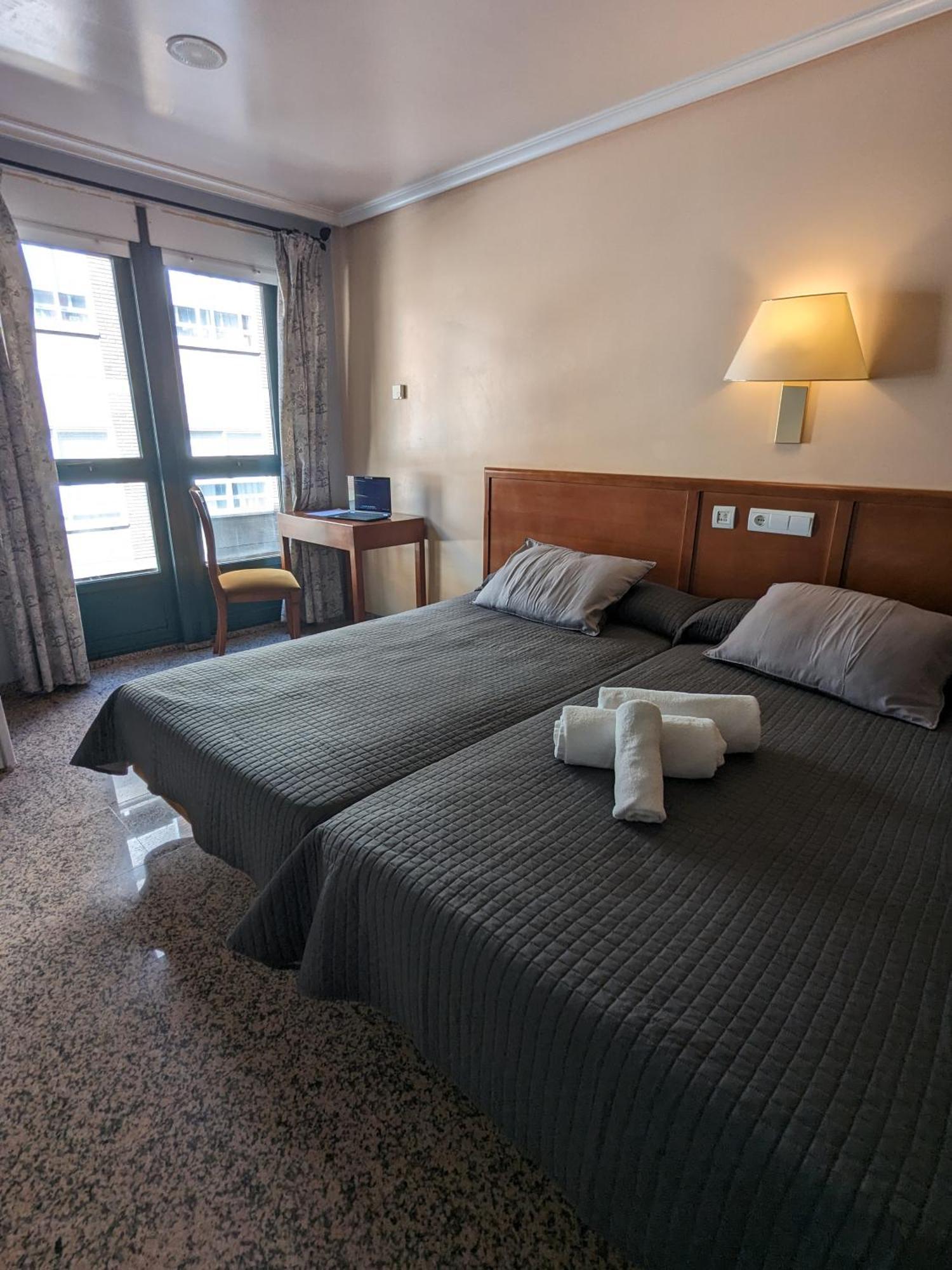 H. O Lar Hotel O Barco de Valdeorras Ngoại thất bức ảnh